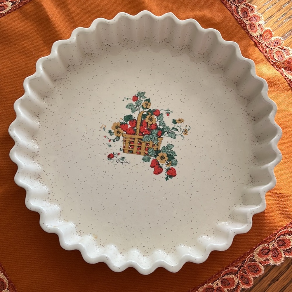 Vintage Treasure Craft Tart Dish Strawberry Design Cottagecore Made in the USA